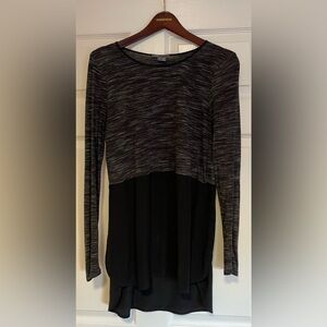 Vince Colorblock Gray/Black Long Sleeve Top. Size Small.